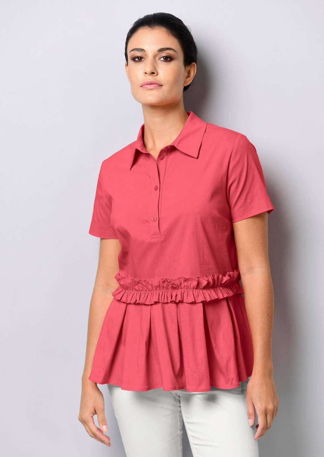 Блузка с рюшами