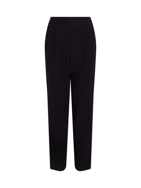 Обычные брюки со складками