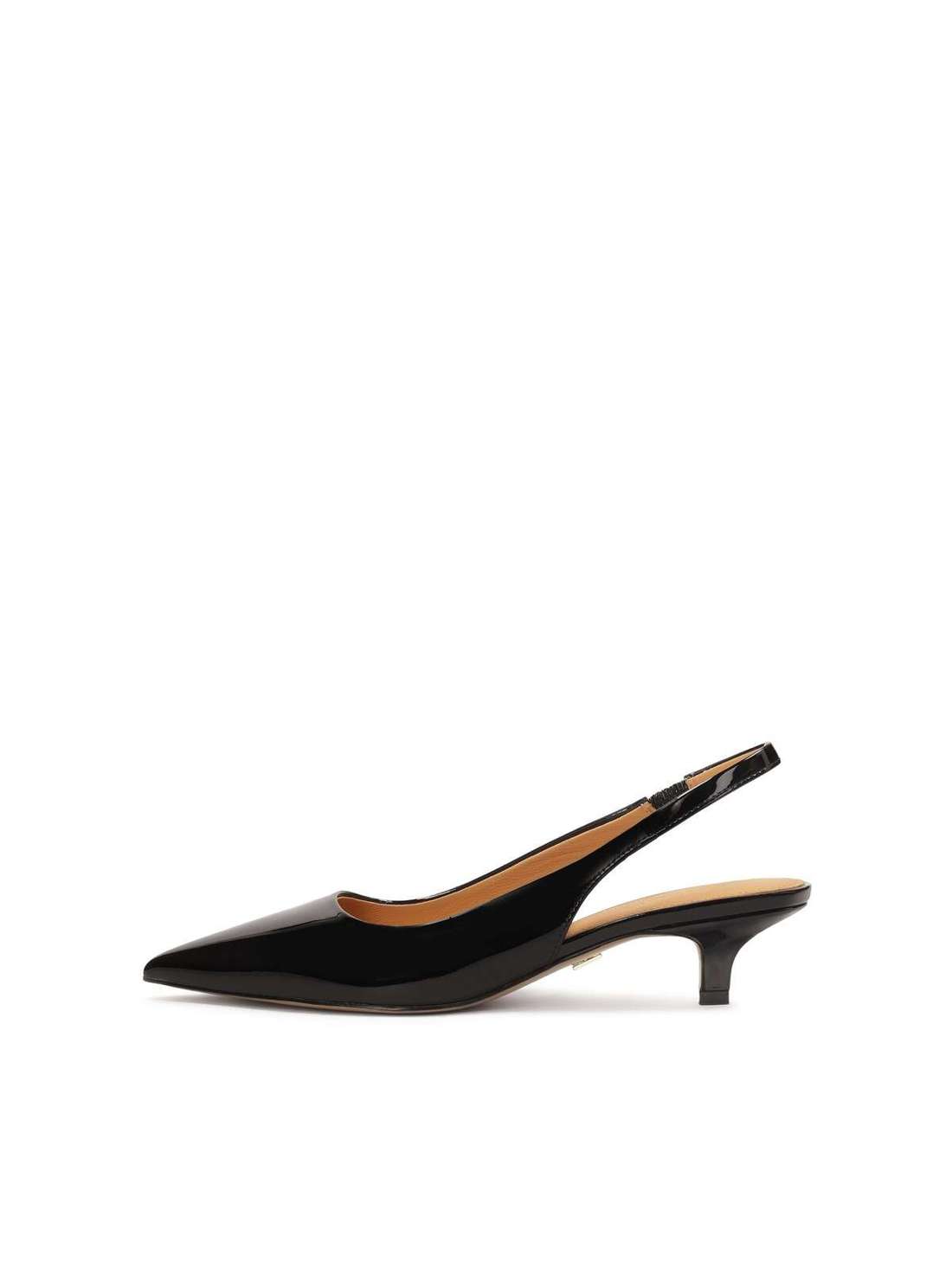 Туфли-лодочки с ремешком на пятке