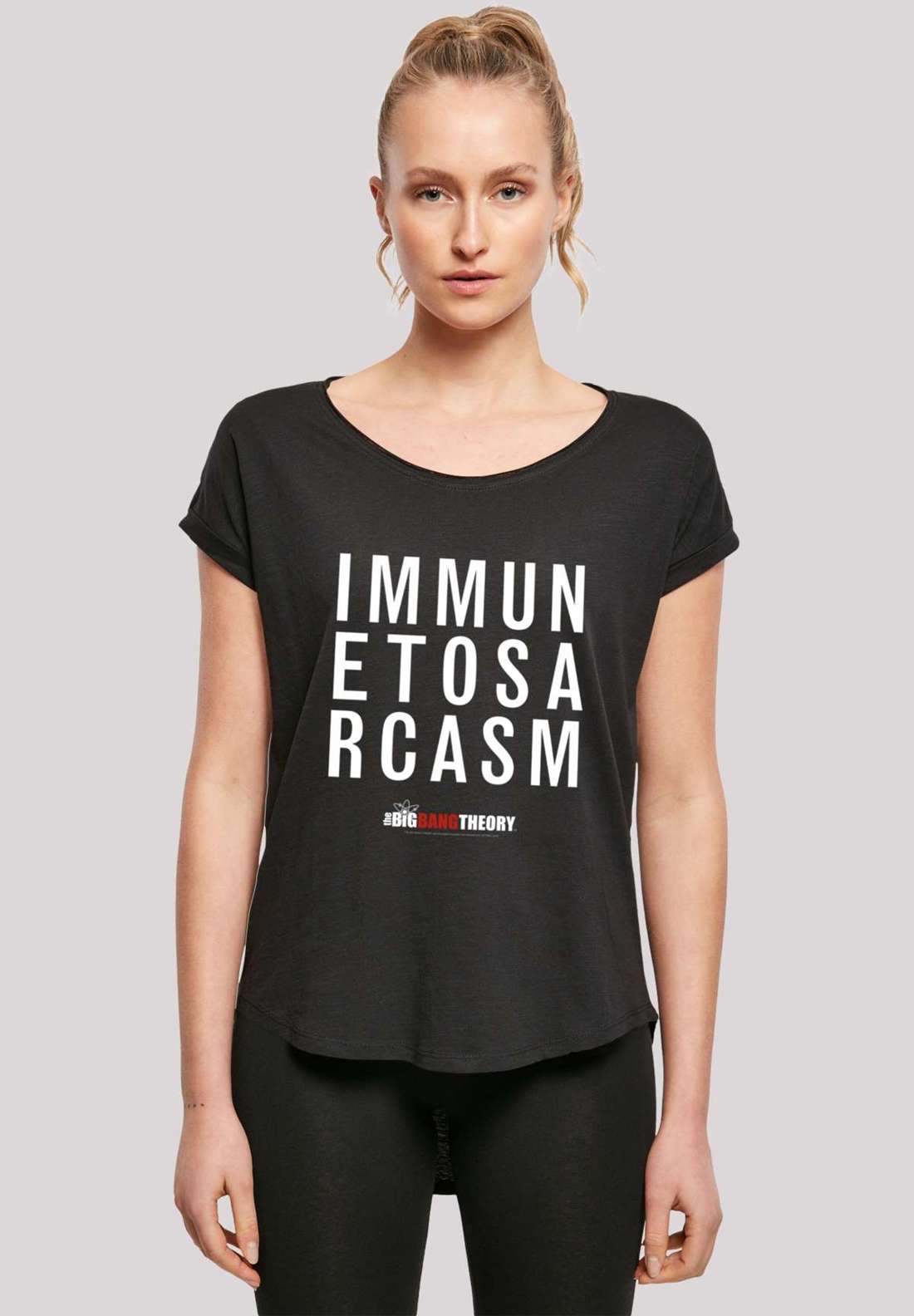 футболка Long Cut Shirt `Big Bang Theory Immune To Sarcasm`
