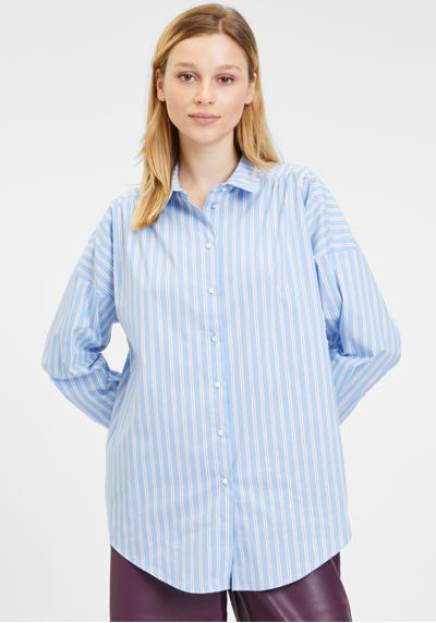 Блузка-рубашка с заниженными плечами
