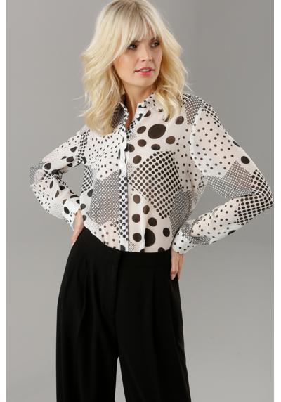 Блузка-рубашка в модном миксе узоров – каждое изделие уникально.