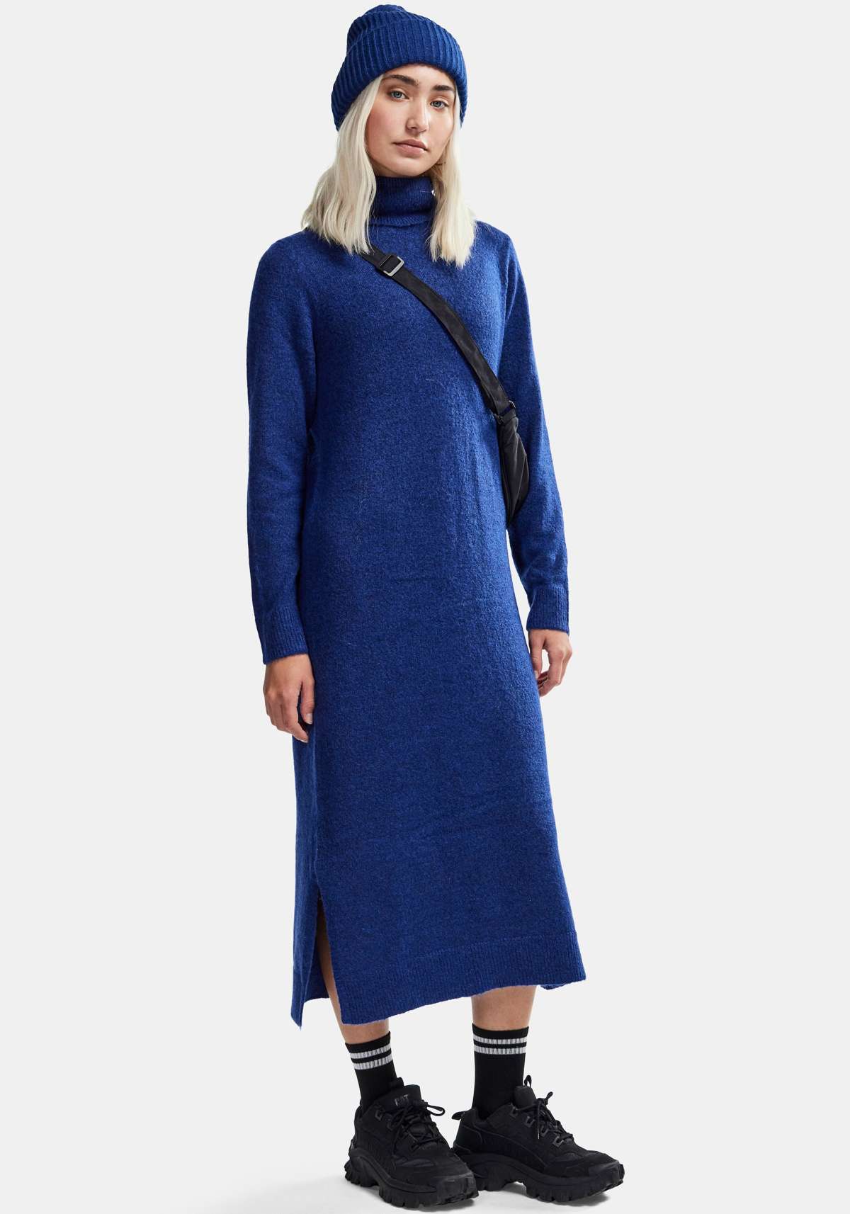 Трикотажное платье »PCJULIANA LS ROLLNECK KNIT DRESS NOOS BC«