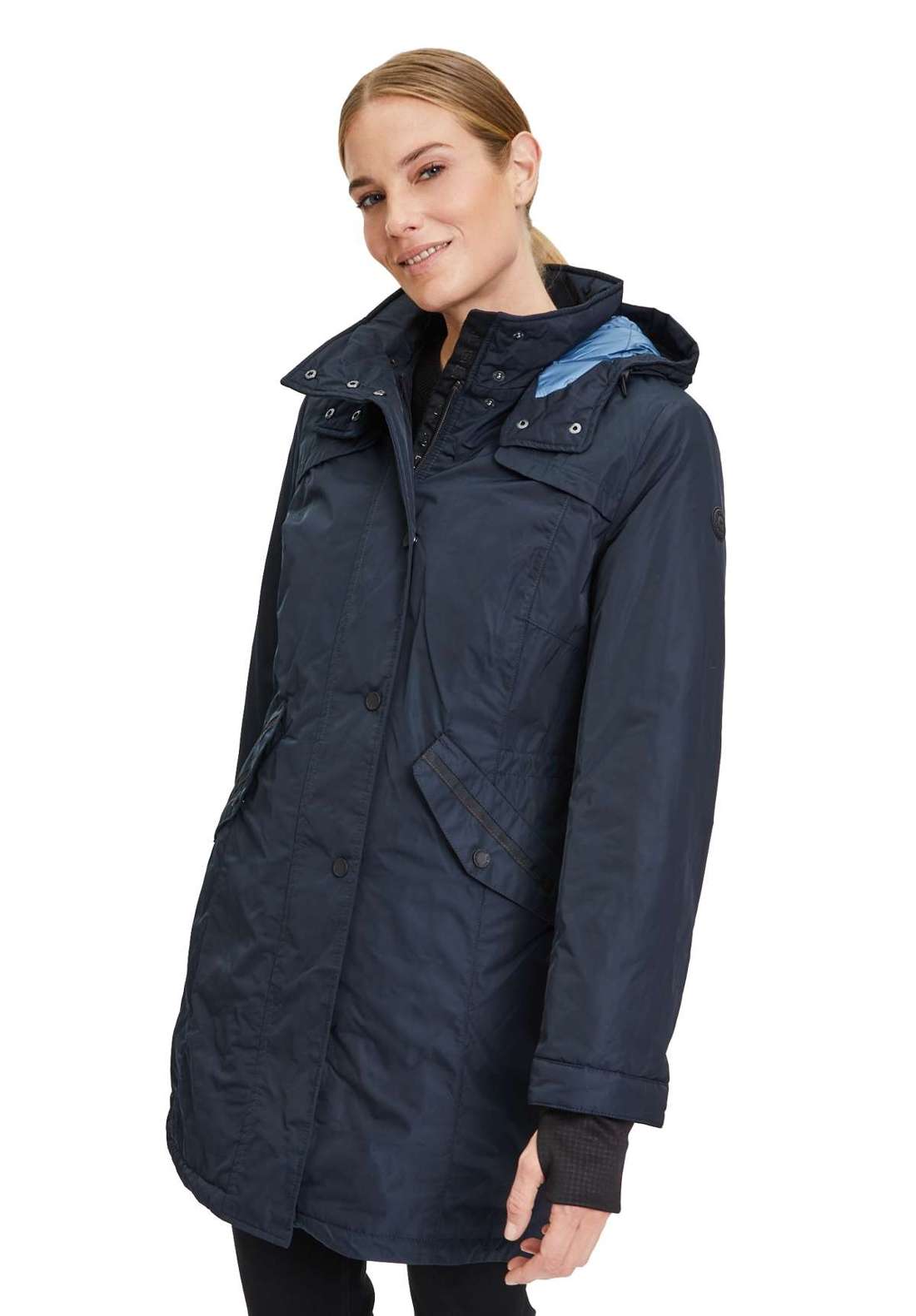 Зимняя куртка с капюшоном Winterjacke mit abnehmbarer Kapuze