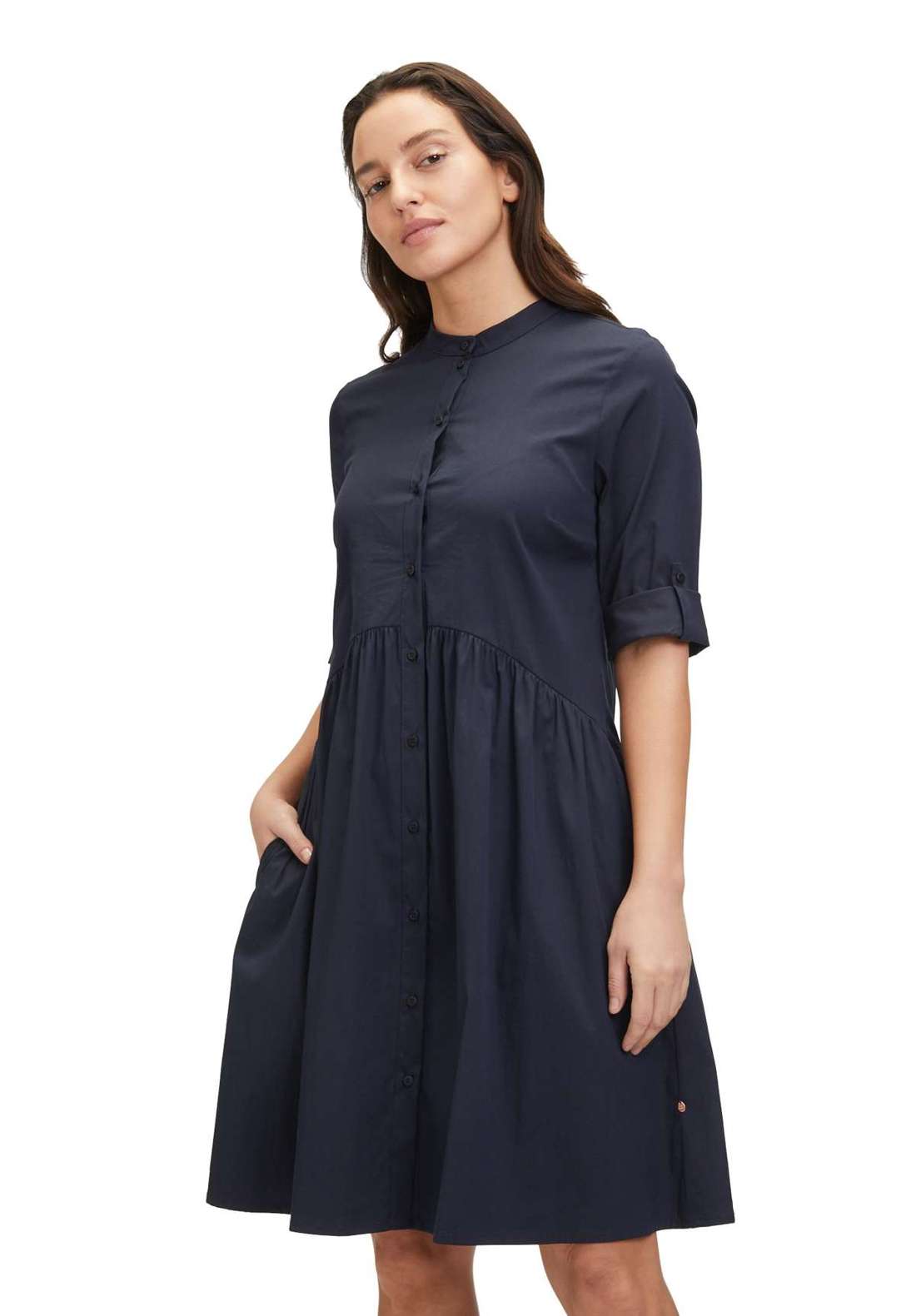 Платье-рубашка Hemdblusenkleid mit Knopfleiste