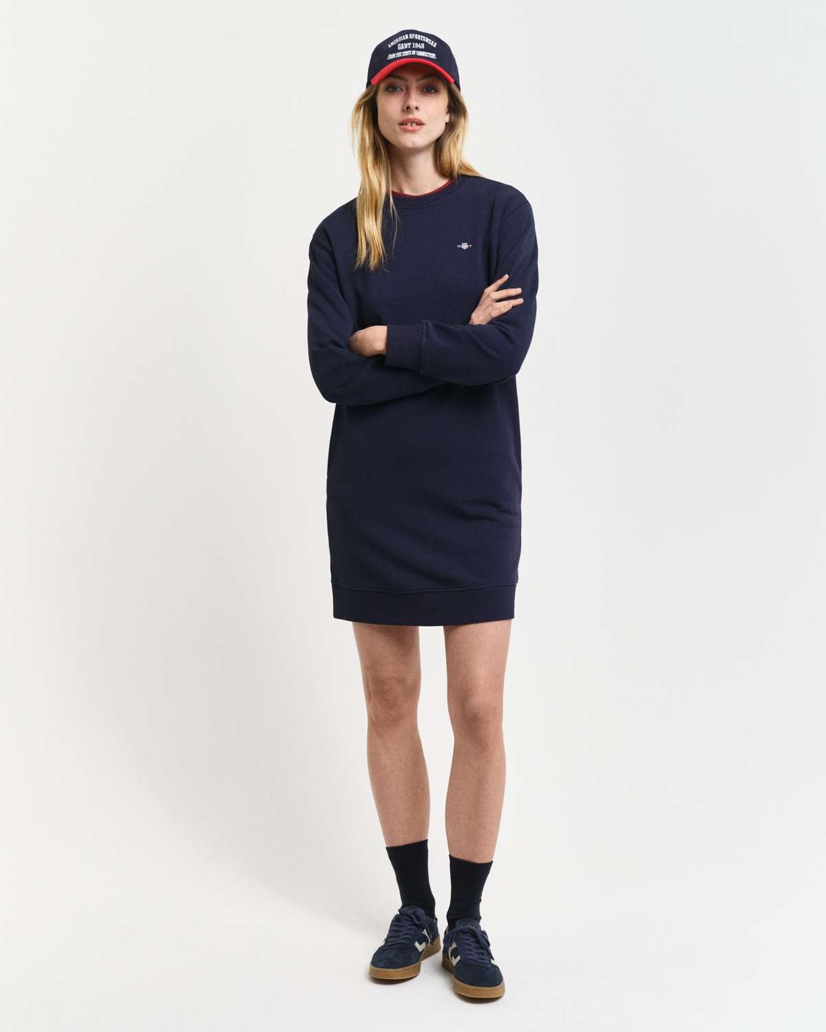 спортивное платье SHIELD C-NECK SWEAT DRESS