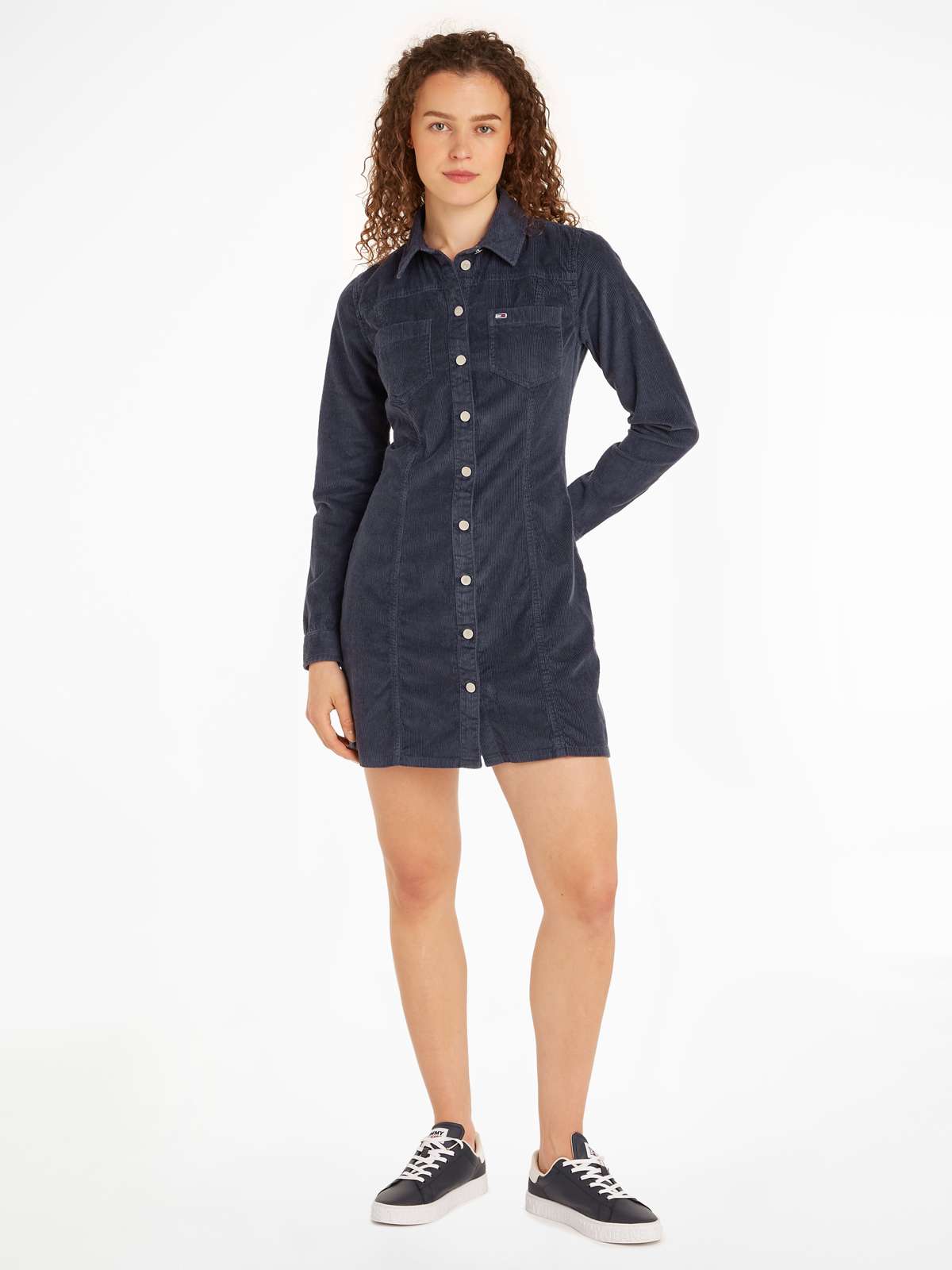 Вельветовое платье из модного вельветового материала. »TJW SLIM LS WASHED CORD DRESS«