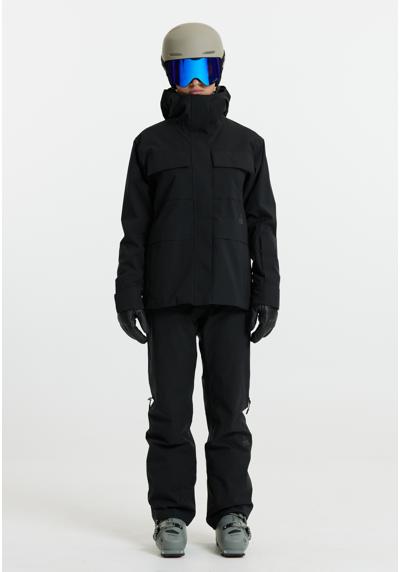Лыжная куртка с функциональными и защитными свойствами.
