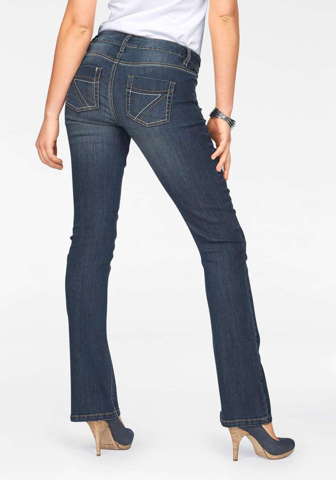 Джинсы Bootcut mit Kontrastnähten