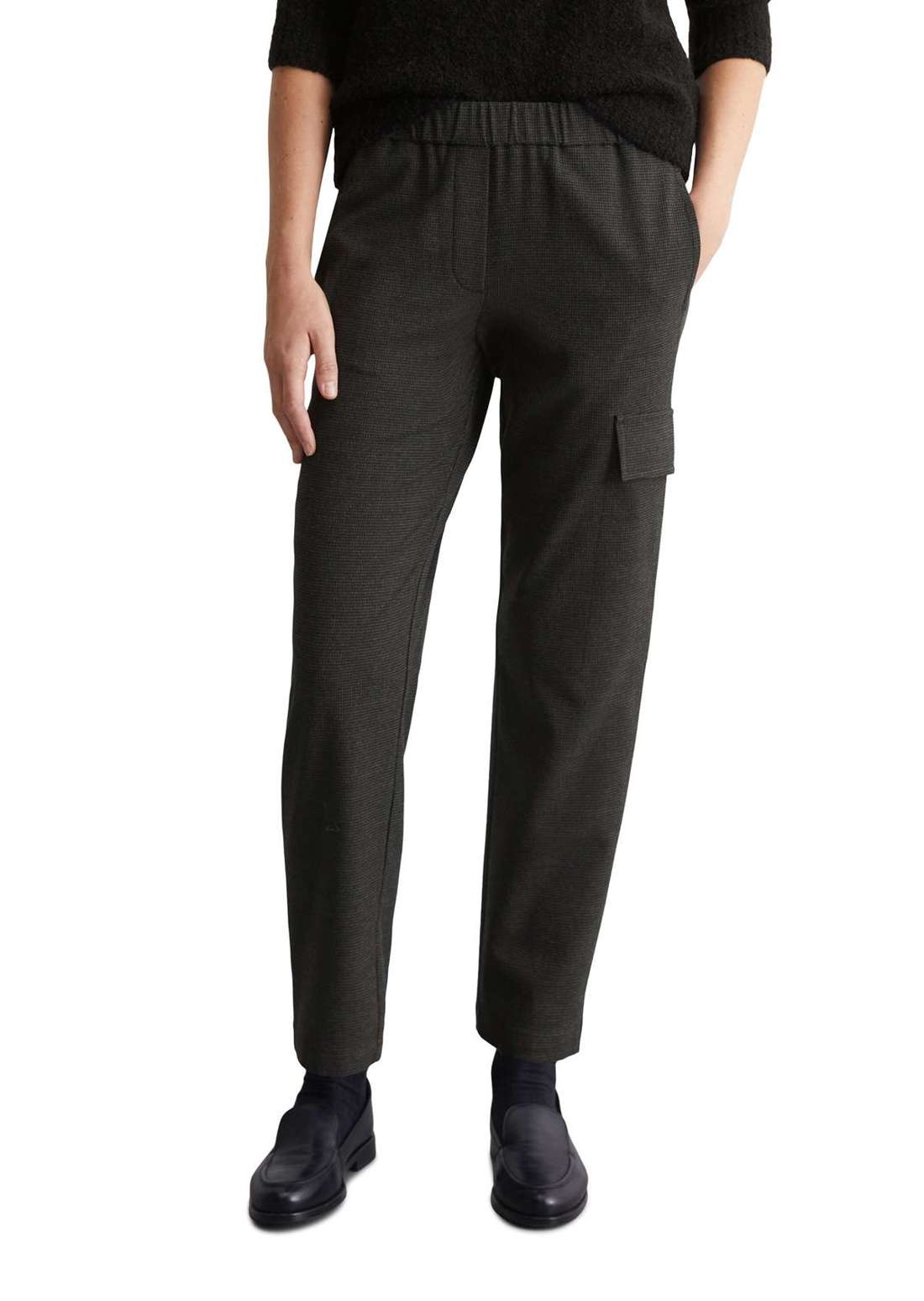 Чинос aus recyceltem Polyester-Stretch-Mix