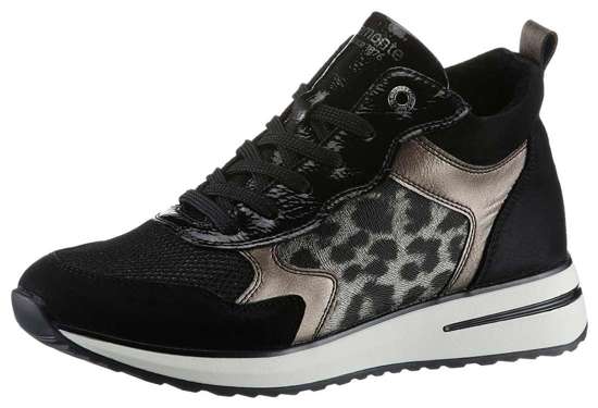 кроссовки на танкетке