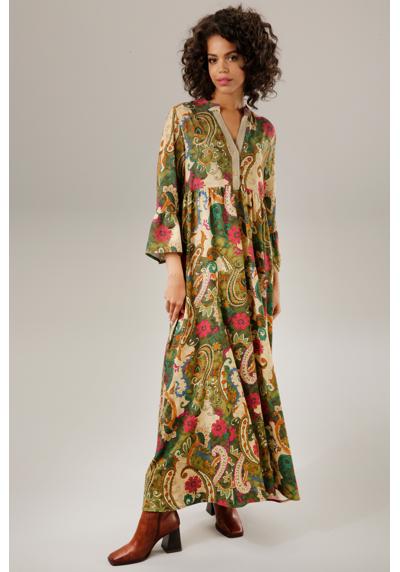 Платье макси с ярким цветочным принтом и пейсли.