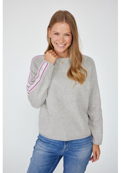 Вязаный свитер с полосками-логотипами