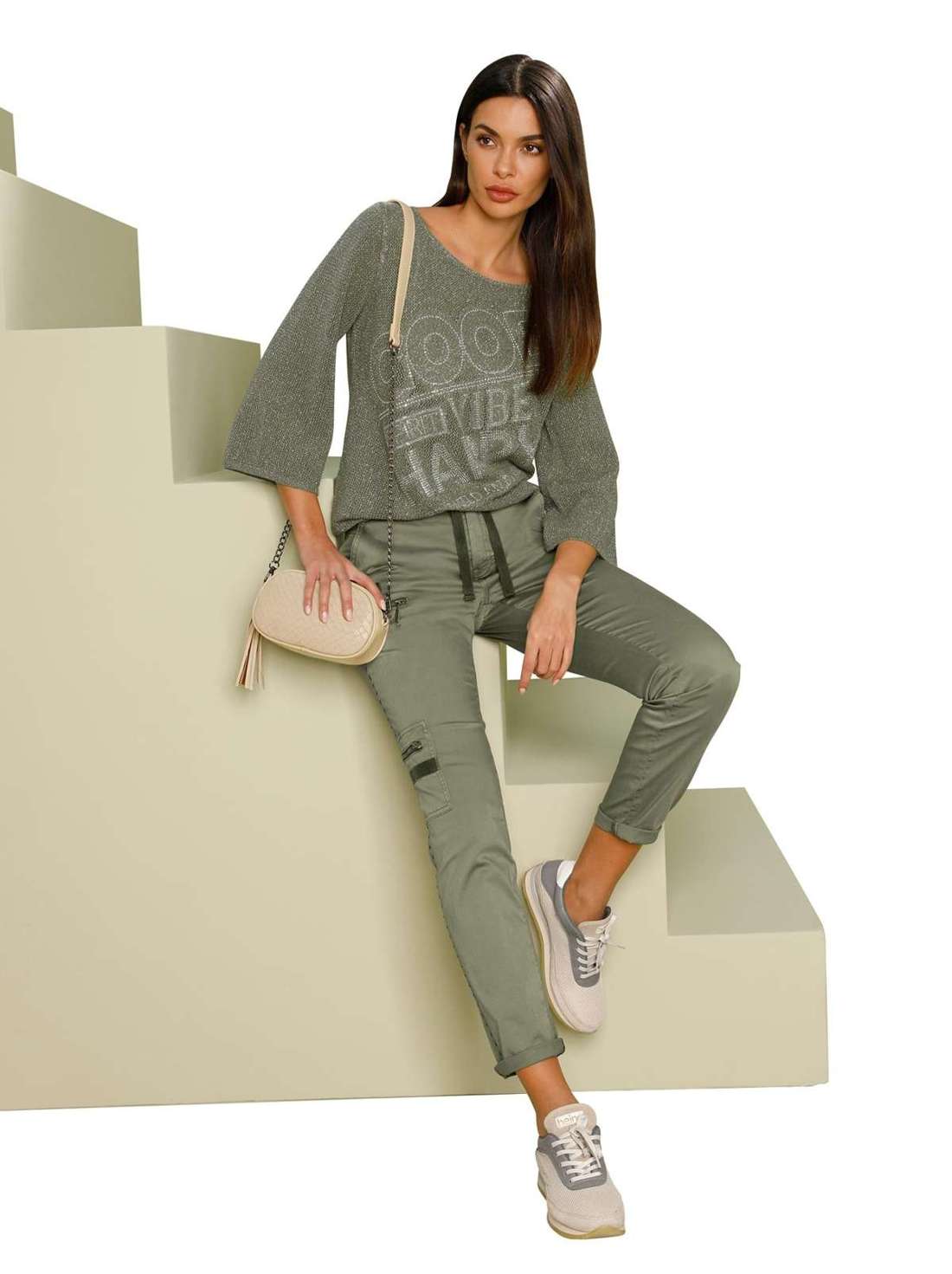 Свитер с круглым вырезом Pullover