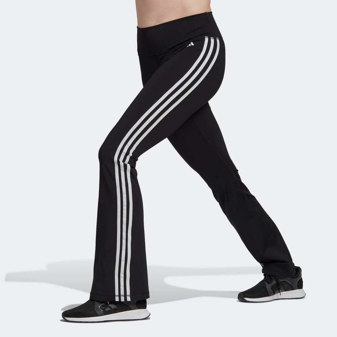 Тренировочные колготки TRAINING ESSENTIALS FLARED TIGHT