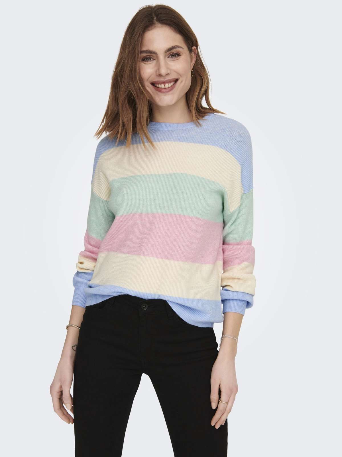 Вязаный свитер ONLATIA L/S STRIPE PULLOVER KNT NOOS