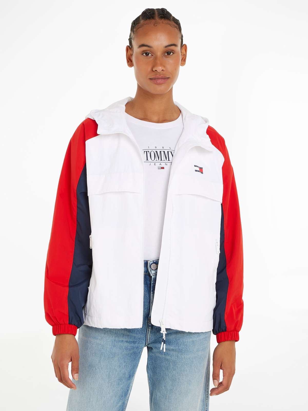 Ветровка с капюшоном в типичных цветах Tommy. »TJW CHICAGO CLBK WINDBREAKER«