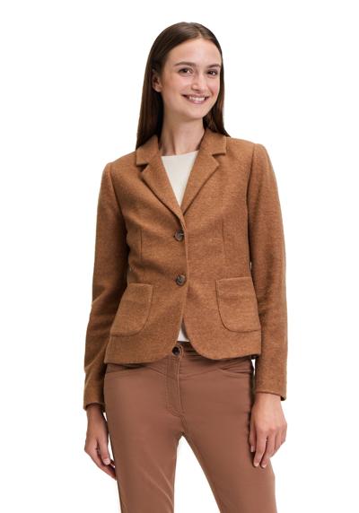 Короткий пиджак Wollblazer mit aufgesetzten Taschen