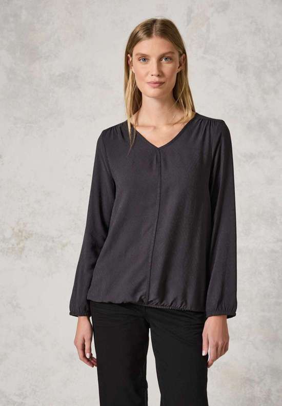 Блузка с длинными рукавами