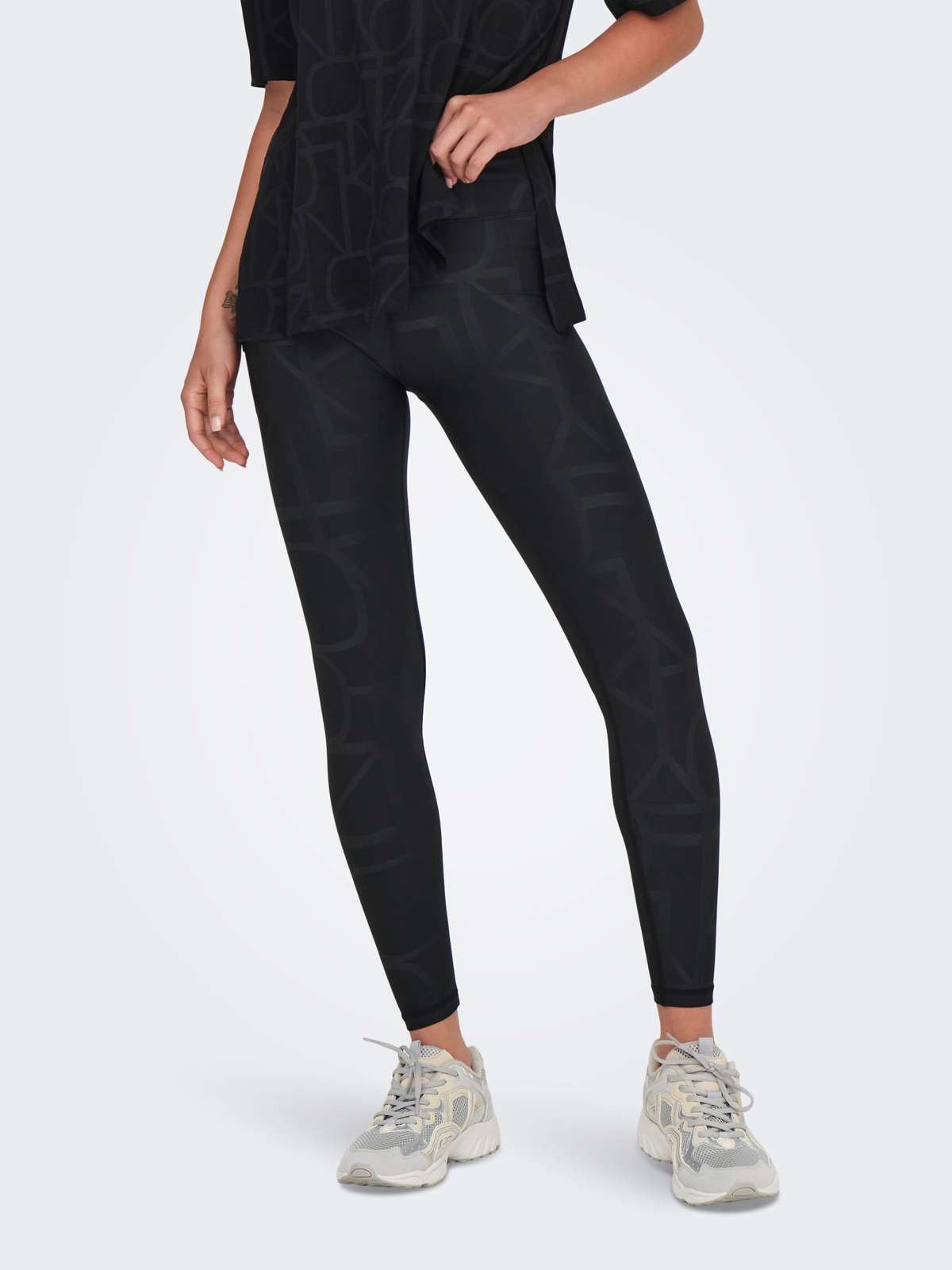 Функциональные колготки со светоотражающими деталями. ONPFONT-2 LOGO HW PCK TIGHTS NOOS