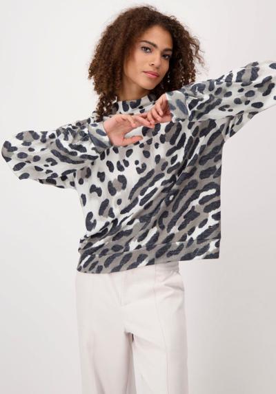 Рубашка с длинными рукавами и леопардовым принтом по всей поверхности.