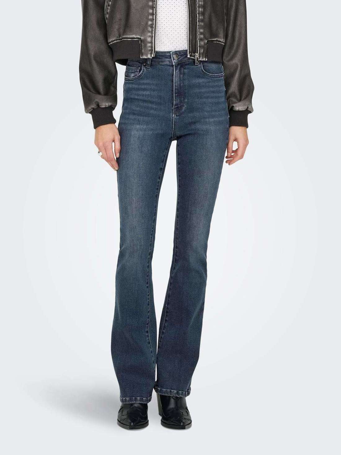 Джинсы Bootcut ONLMILA HW FLARED DNM BJ407 NOOS
