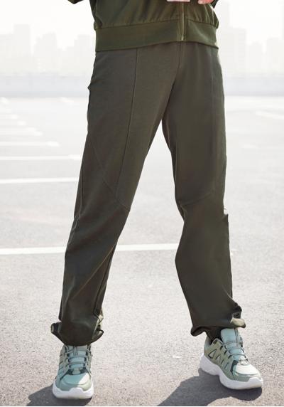 Спортивные штаны (1 шт.), костюм для отдыха