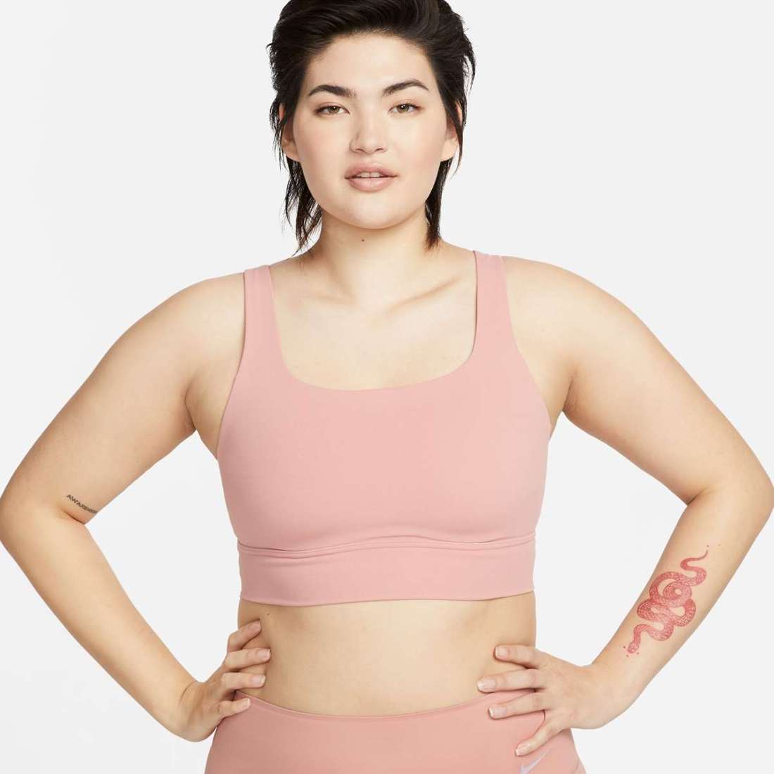 Спортивный бюстгальтер ALATE ELLIPSE WOMEN`S MEDIUM-SUPPORT PADDED LONGLINE SPORTS BRA