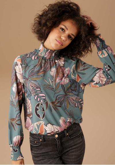 Блузка-слип с крупным цветочным принтом - разные цвета и принты.
