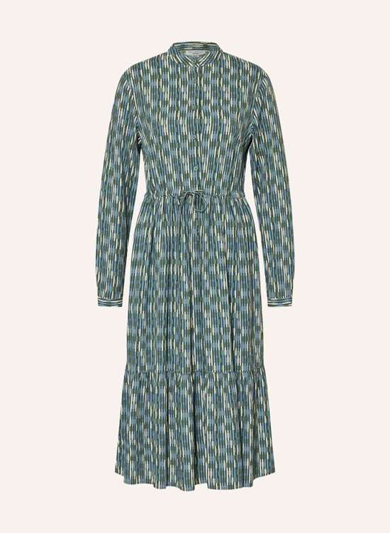 Платье с воланами