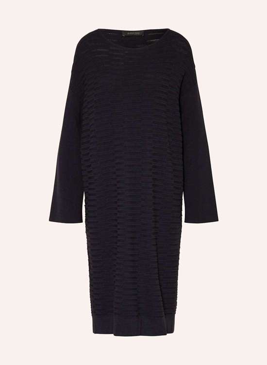 Трикотажное платье