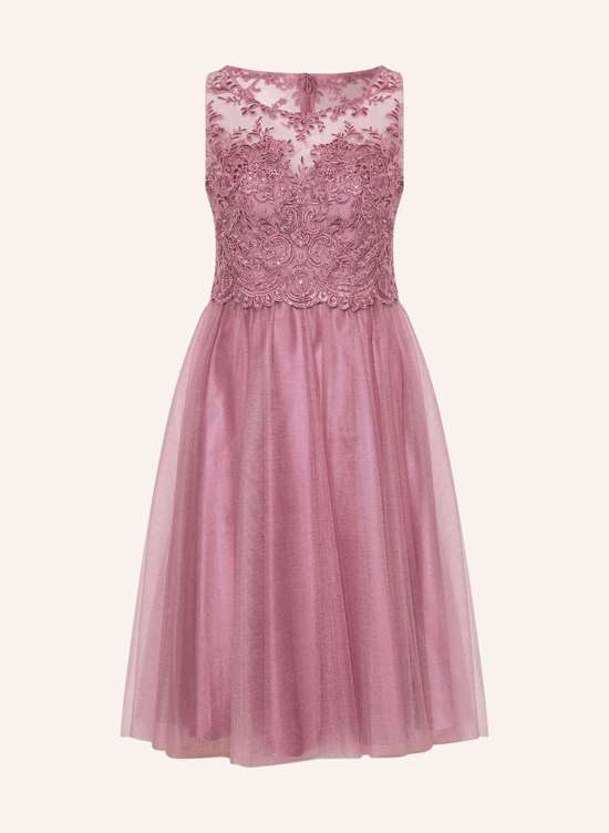 Коктейльное платье с кружевом и пайетками