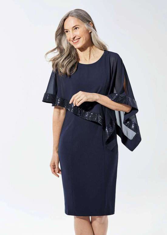 Платье с изысканным шифоновым чехлом