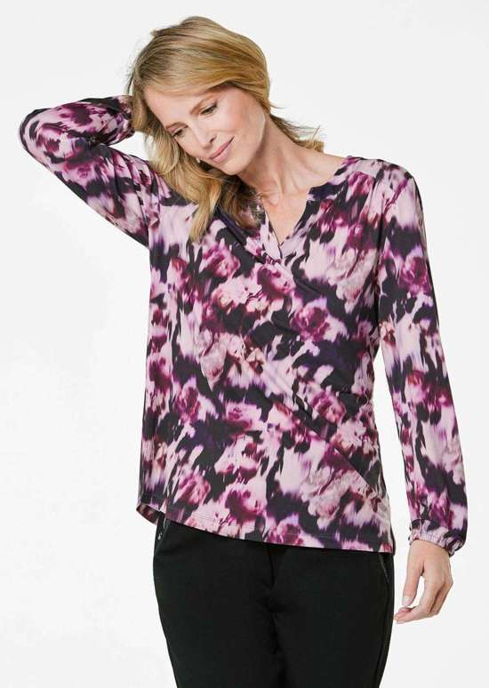 Блузка-рубашка женственного фасона