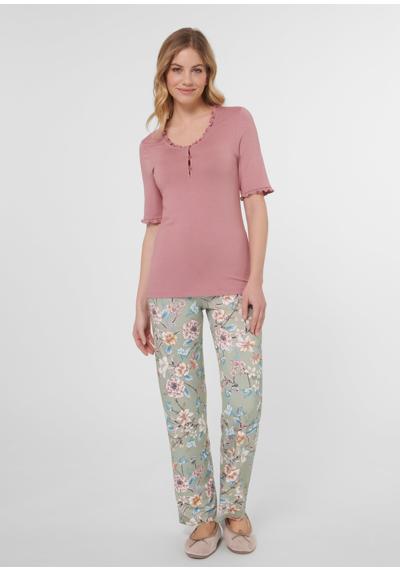 Пижама с рюшами и цветочным принтом