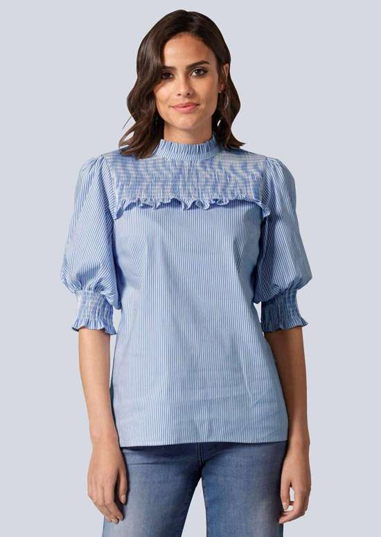 Блузка с присборенными рукавами