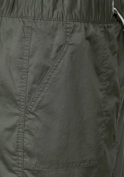 Мини-юбка с просторными боковыми карманами