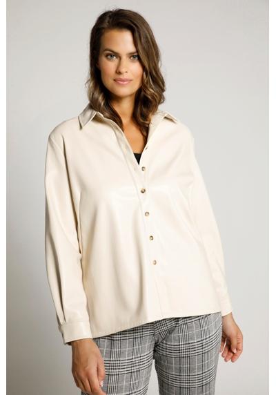 Кожаная куртка, куртка-рубашка, имитация кожи, воротник рубашки удлиненный сзади.