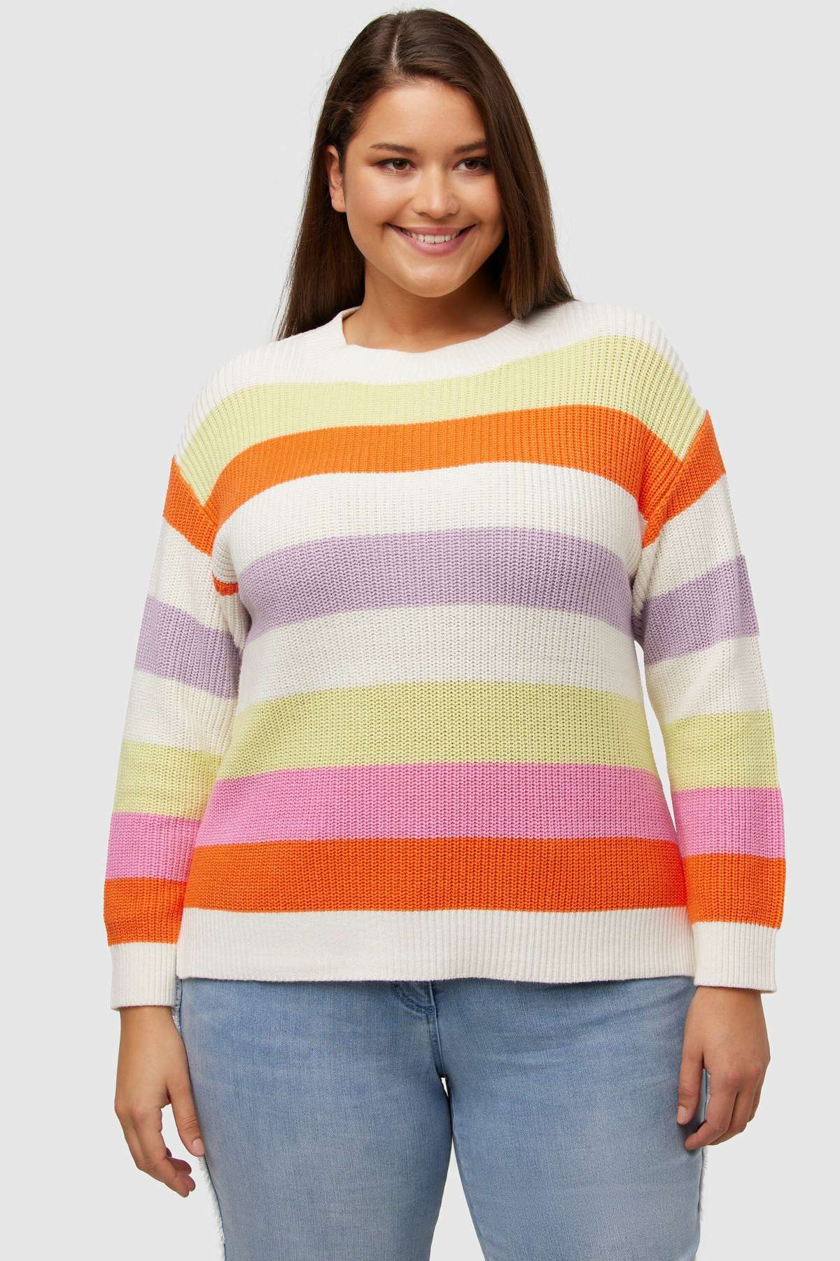 Вязаный свитер пуловер в полоску оверсайз с круглым вырезом и длинным рукавом