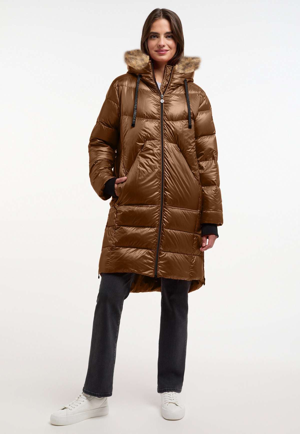 Фрида и Амп; Стеганое пальто Freddies NY Thermolite Coat