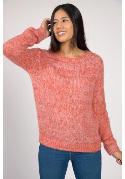 Вязаный свитер-пуловер крупной вязки с круглым вырезом и длинными рукавами
