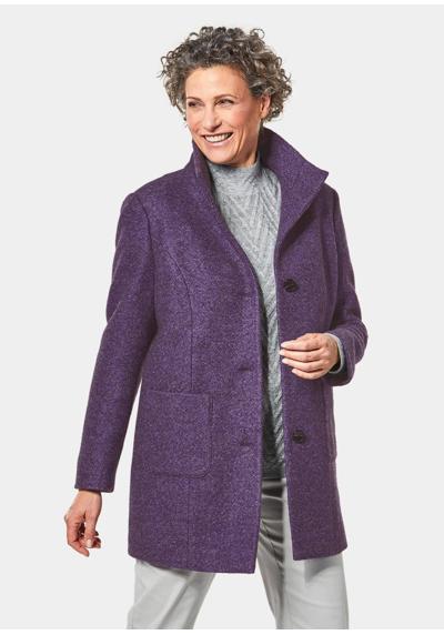 Короткое пальто: пушистое шерстяное пальто современного вида.
