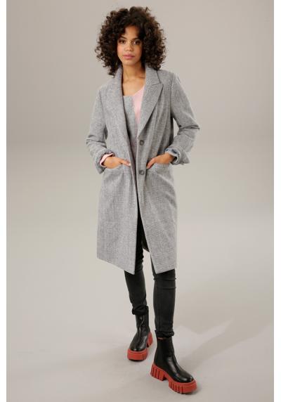 Короткое пальто с тонким сочетанием узоров