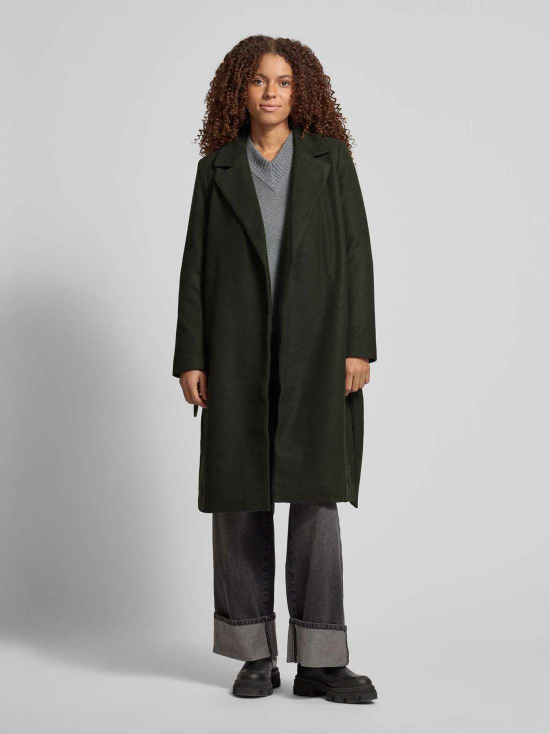 Приталенное пальто с поясом и воротником с лацканами ALVILDA