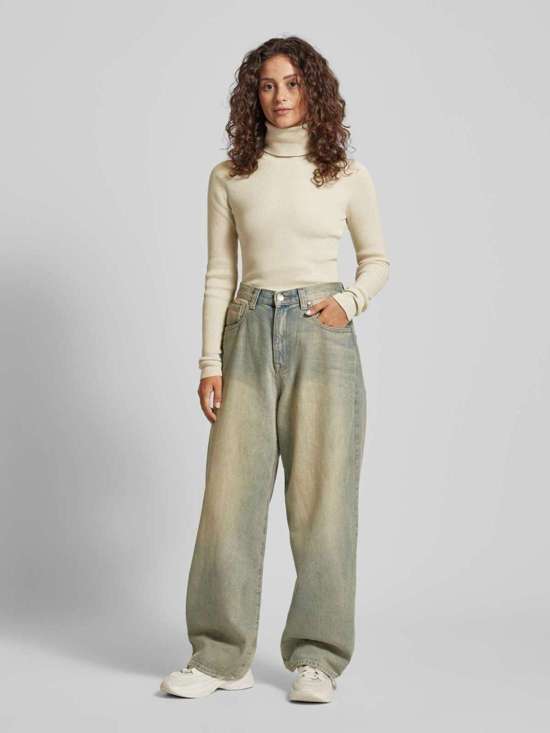 Лонгслив с водолазкой