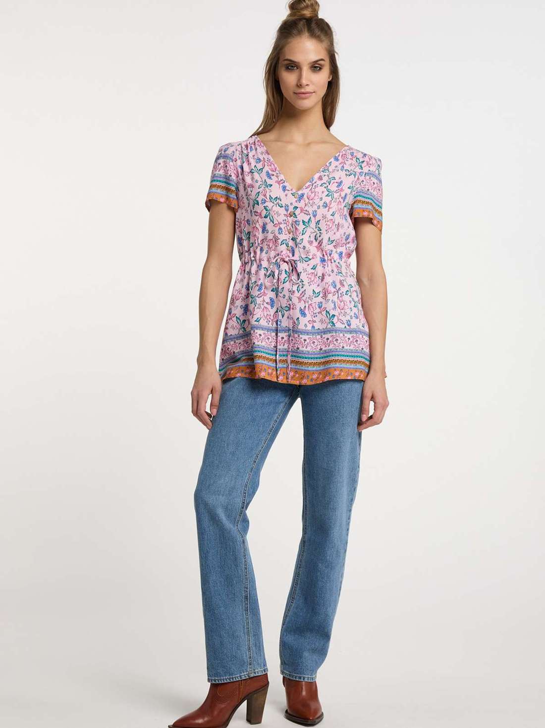 Блузка с короткими рукавами